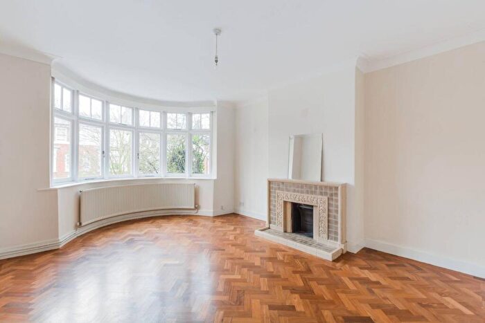 4 Bedroom House To Rent In Priory Gardens, Highgate, London, N6