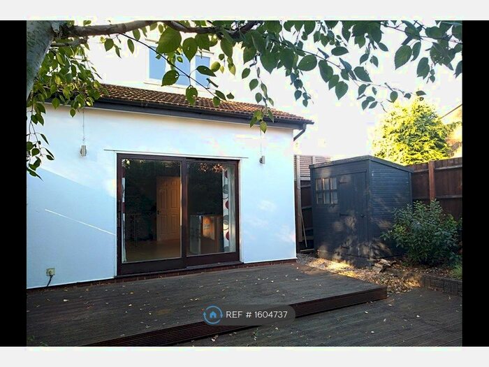 1 Bedroom End Of Terrace House To Rent In Camp Road, St. Albans, AL1