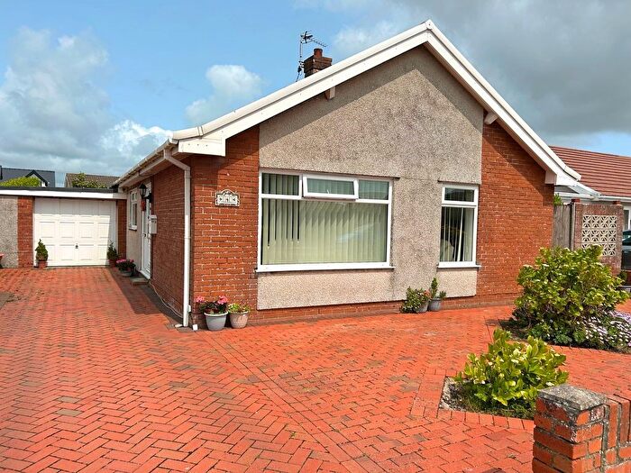 3 Bedroom Bungalow To Rent In Curlew Road, Porthcawl, CF36