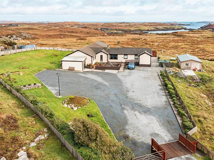 10 Bedroom Detached House For Sale In Orasay Inn, Locharnan. South Uist, Comhairle Nan Eilean, HS8