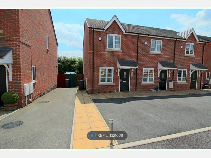 2 Bedroom End Of Terrace House To Rent In Patient Close, Beeston, Nottingham NG9
