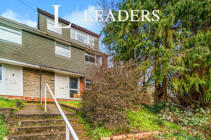 4 Bedroom Semi-Detached House To Rent In Valeside, Hertford, SG14