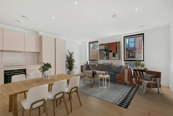 2 Bedroom Flat To Rent In High Road, London, N2