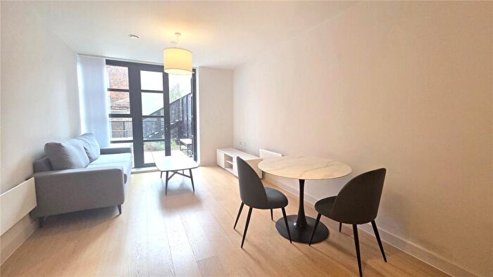 1 Bedroom Apartment To Rent In Camden Street, Birmingham, B1