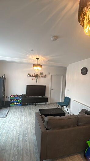 1 Bedroom Terraced House To Rent In Keilder Close, Keilder Close, Chigwell, IG6