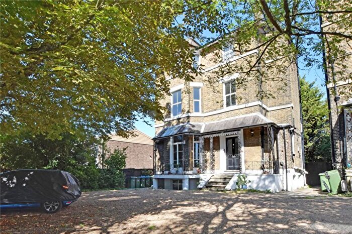 2 Bedroom Apartment To Rent In Kidbrooke Park Road, London, SE3