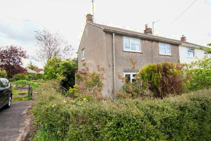 3 Bedroom Semi-Detached House For Sale In Horse Close, Beckington, BA11