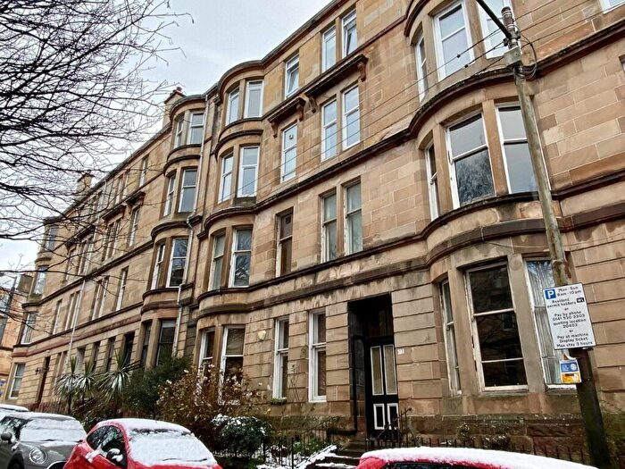3 Bedroom Flat To Rent In Barrington Drive, Kelvinbridge, Glasgow, G4