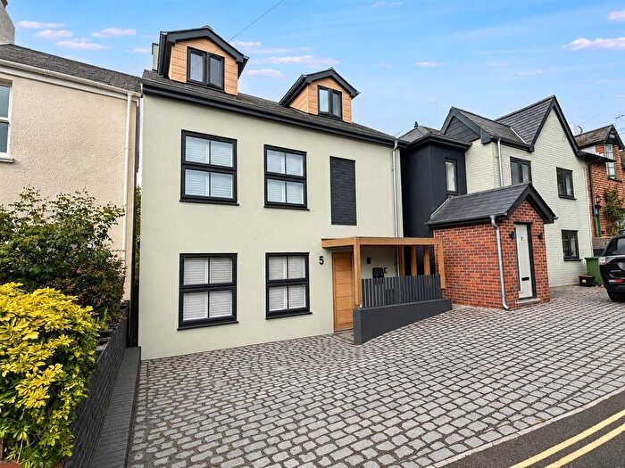 4 Bedroom Detached House For Sale In Newcourt Road, Topsham, EX3
