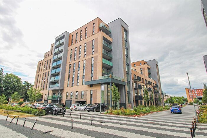 2 Bedroom Flat To Rent In Hepworth House, Harlow, CM20