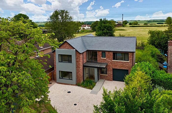 5 Bedroom Detached House For Sale In Church End, Catworth, PE28