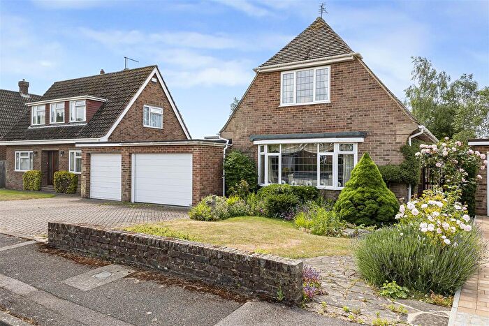 3 Bedroom Detached House For Sale In Greenlands, St Mary's Platt, TN15