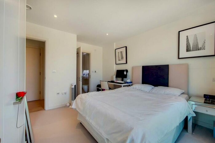 2 Bedroom Flat To Rent In Trematon Walk, King's Cross, London, N1