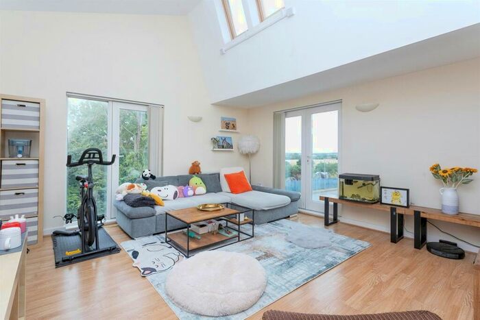 2 Bedroom Apartment For Sale In Addenbrookes Road, Newport Pagnell, MK16