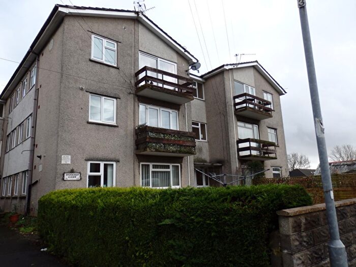 2 Bedroom Flat For Sale In Glan Y Nant Road, Cardiff, CF14