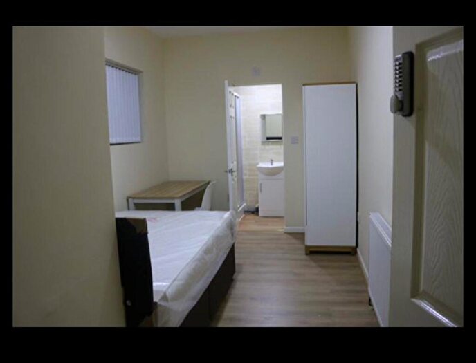 6 Bedroom Terraced House To Rent In Humber Road, Coventry, CV3