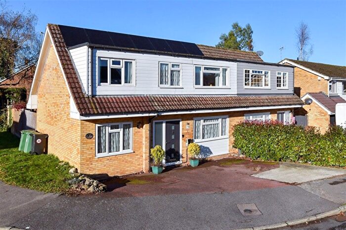 4 Bedroom Semi Detached House For Sale In Bushey Grove, Kingswood, Maidstone, Kent, ME17