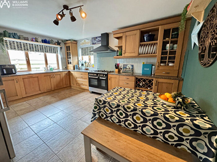 3 Bedroom Bungalow For Sale In South Stack Road, Holyhead, Anglesey, LL65