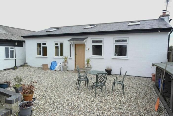 2 Bedroom Detached Bungalow To Rent In Crow Green Road, Pilgrims Hatch, CM15