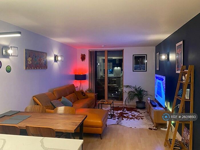 2 Bedroom Flat To Rent In The Bridge, Salford, M3