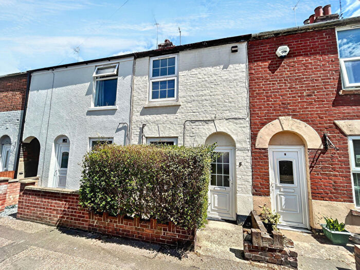 2 Bedroom Terraced House To Rent In Bells Road, Gorleston, NR31