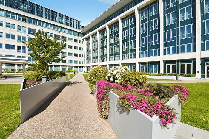 1 Bedroom Flat For Sale In Eagle Way, Great Warley, Brentwood, Essex, CM13