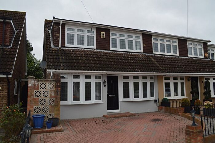3 Bedroom Property To Rent In Birch Close, Romford, RM7