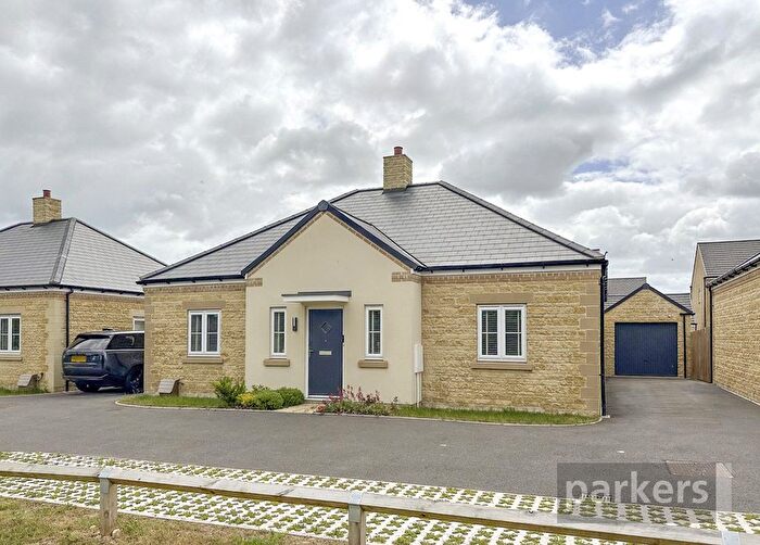 3 Bedroom Bungalow For Sale In Holloway Lane, Minster Lovell, Witney, Oxfordshire, OX29