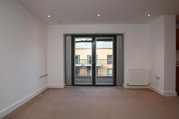 1 Bedroom Flat To Rent In Gaol Ferry Steps, Bristol, BS1