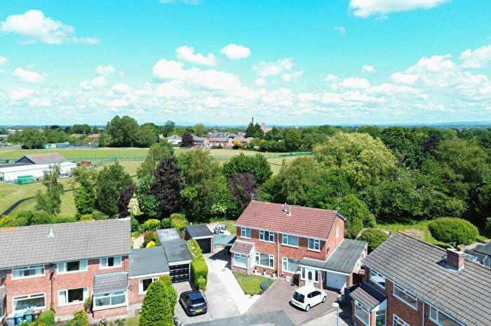 3 Bedroom Semi-Detached House For Sale In Belmont Close, Burscough, L40