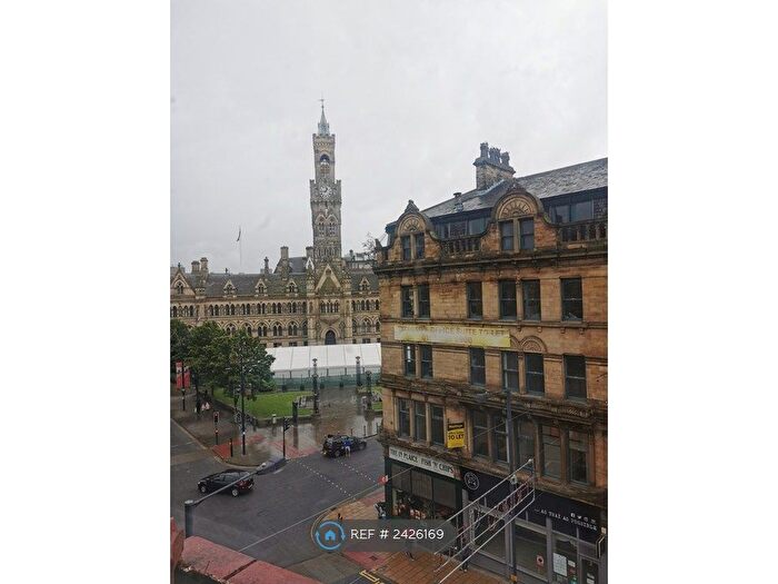 2 Bedroom Flat To Rent In Ivegate, Bradford, BD1
