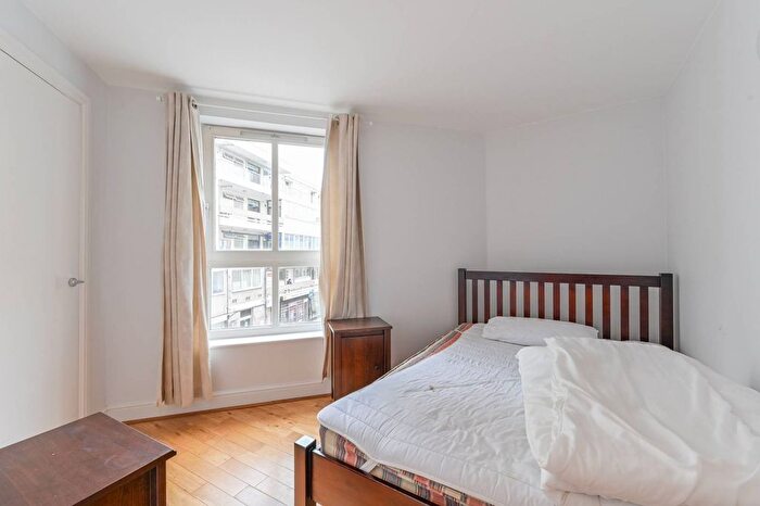 2 Bedroom Flat To Rent In Commercial Road, Aldgate, London, E1
