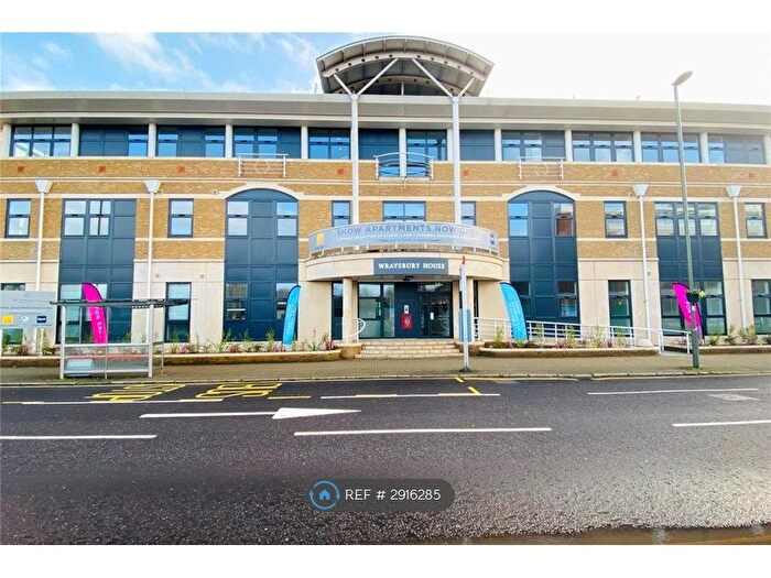 1 Bedroom Flat To Rent In Wraysbury House, Staines-Upon-Thames, TW18