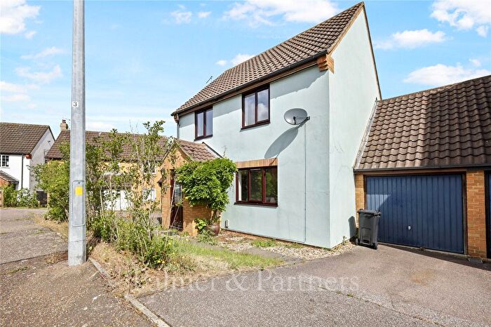 3 Bedroom Link Detached House To Rent In Dixon Close, Lawford, Manningtree, Essex, CO11
