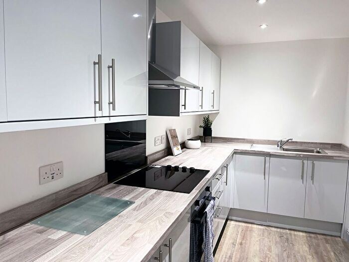 1 Bedroom Flat To Rent In , Leeds Road, Castleford, WF10