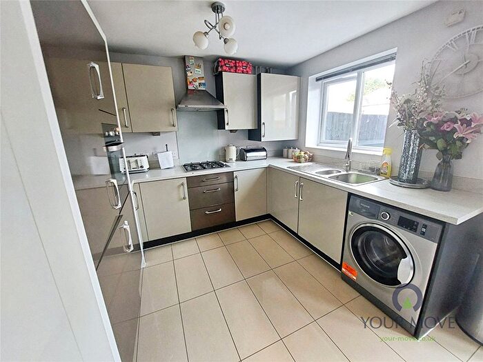 3 Bedroom End Of Terrace House For Sale In King Edmund Street, Dudley, West Midlands, DY1