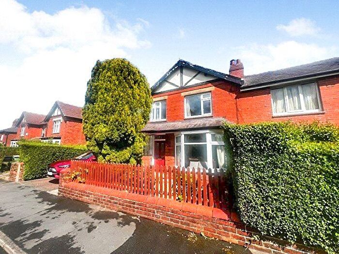 3 Bedroom Semi-Detached House For Sale In Kirkstall Mount, Leeds, West Yorkshire, LS5
