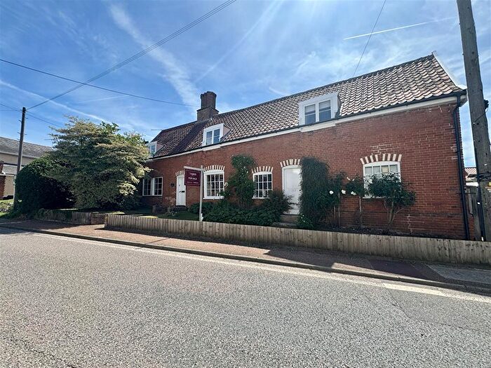 3 Bedroom Detached House For Sale In The Street, Rickinghall, Diss, IP22