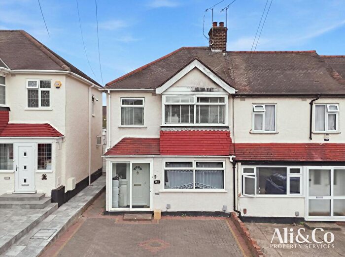 3 Bedroom Terraced House For Sale In Palmerston Road, Grays, RM20
