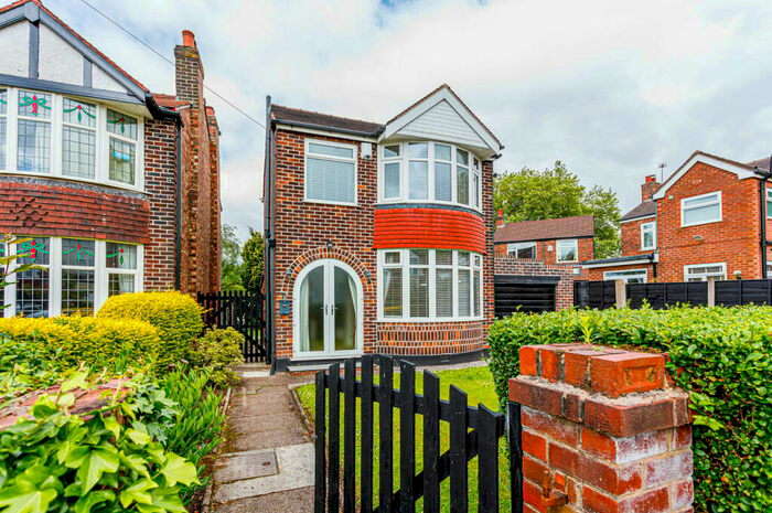2 Bedroom Detached House To Rent In Keswick Avenue, Flixton, Manchester, M41
