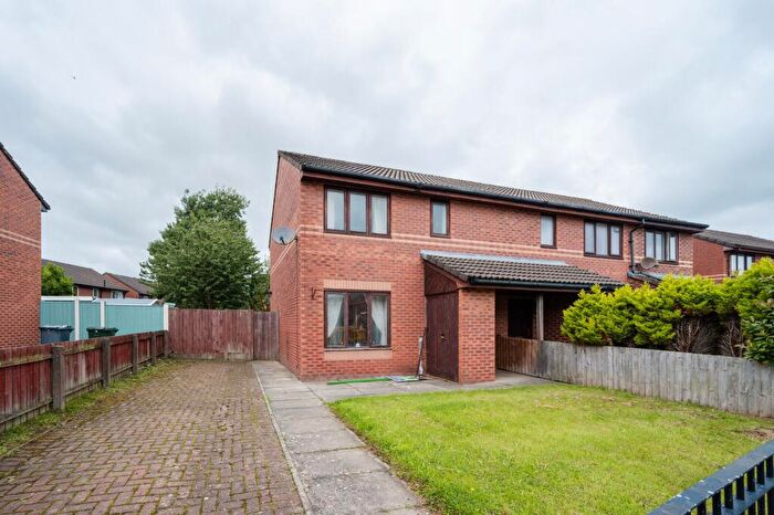 2 Bedroom Semi-Detached House For Sale In Field Close, Burscough, L40