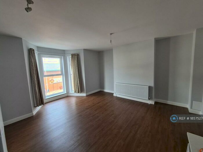 1 Bedroom Flat To Rent In Pelham Road, Seaford, BN25