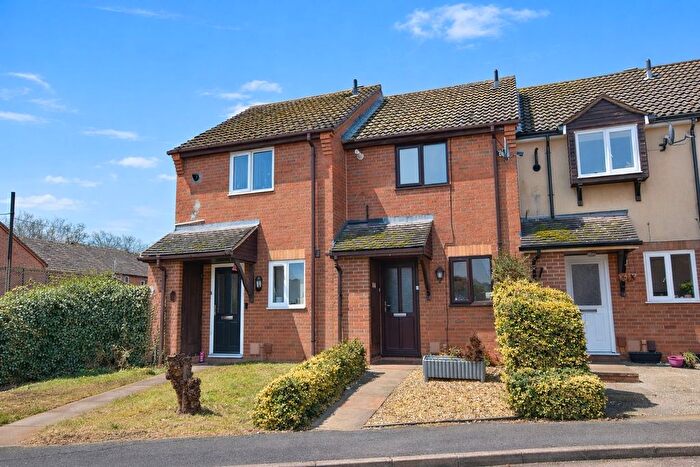 2 Bedroom Terraced House For Sale In Woodpecker Way, Northampton, NN4