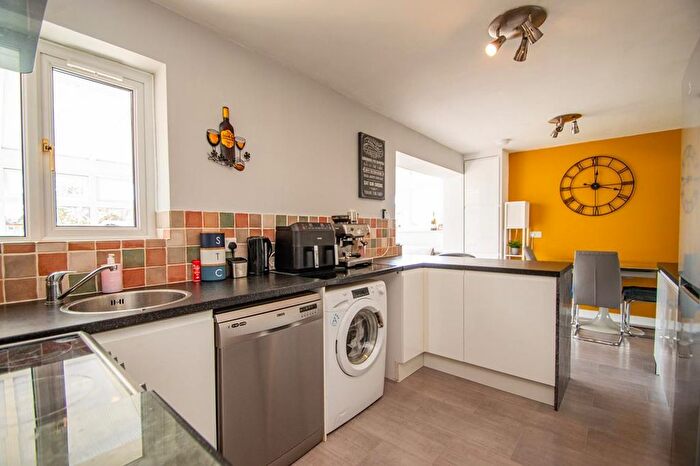 2 Bedroom Bungalow For Sale In Croft Way, Woodcote, Reading, Oxfordshire, RG8