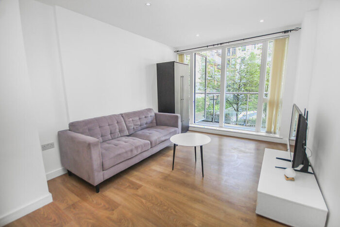 2 Bedroom Flat To Rent In Caspian Wharf, Seven Sea Gardens, Bow, E3