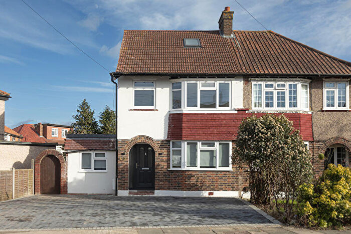 5 Bedroom Semi Detached House For Sale In Groveland Way, New Malden, KT3