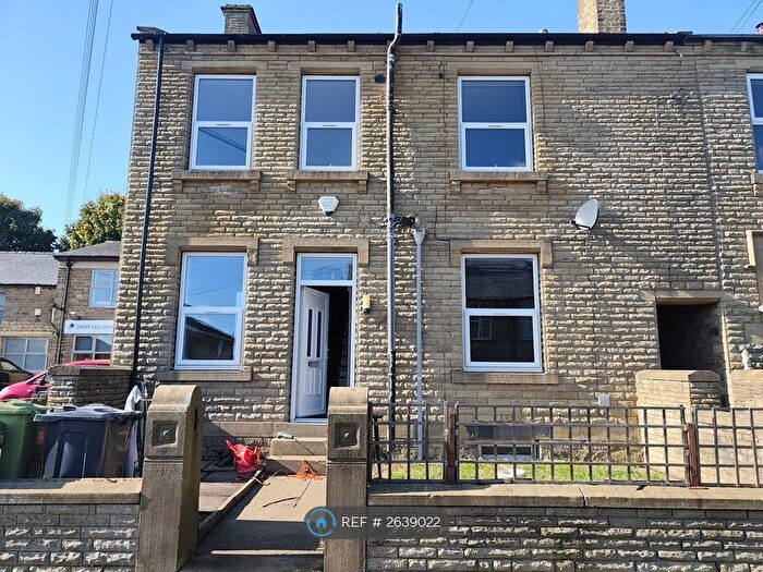 2 Bedroom Terraced House To Rent In Stanley Road, Huddersfield, HD3
