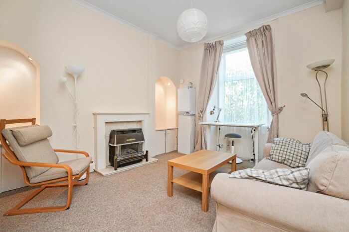 1 Bedroom Flat To Rent In Westfield Road, Gorgie, Edinburgh, EH11