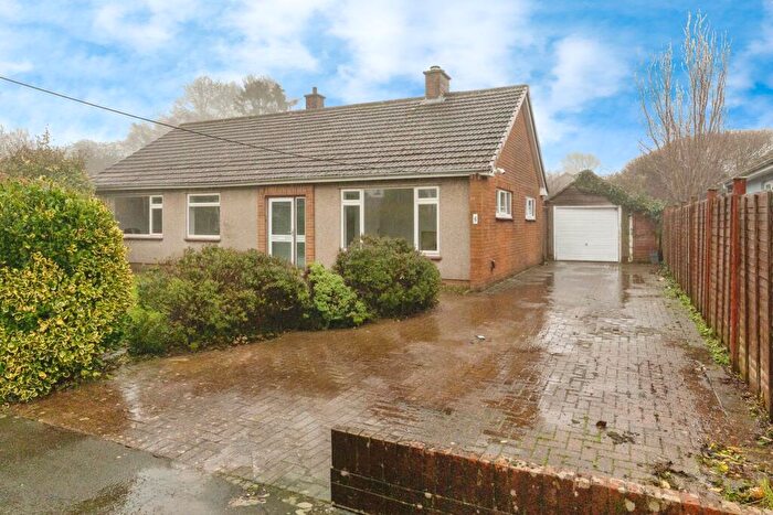 3 Bedroom Bungalow For Sale In Rudgeway Park, Bristol, BS35