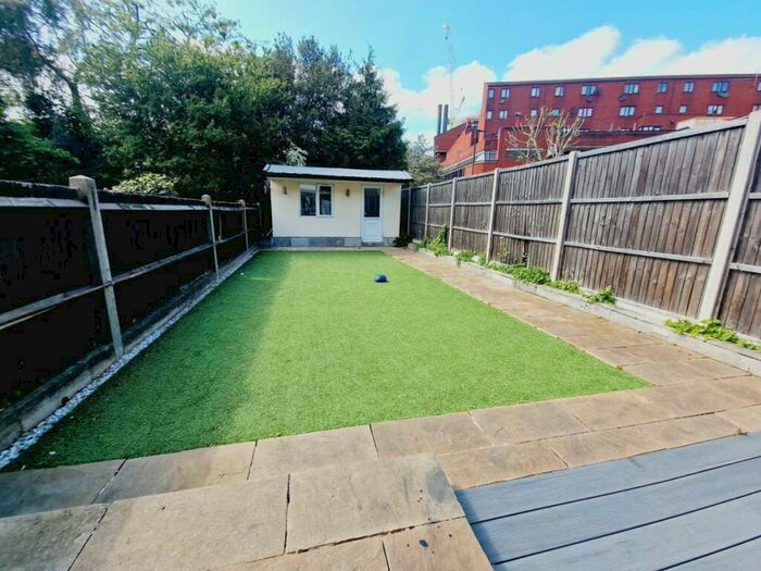 5 Bedroom Terraced House To Rent In Park Ridings, Harringay, N8